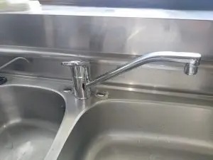 鳥取県鳥取市湖山町北へ台所蛇口交換に伺いました。