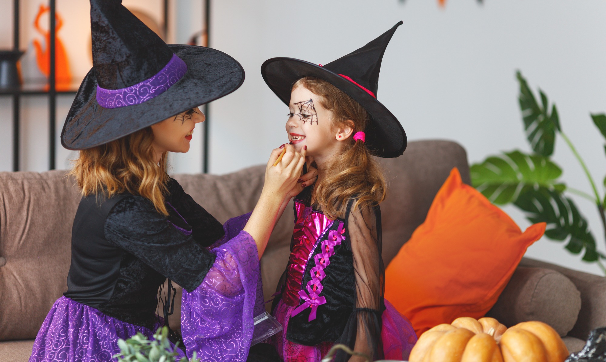 ハロウィンの傷メイクに使ったティッシュは排水口の大敵！知らずに流すとどうなる？【水道職人：公式】