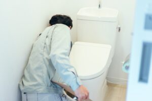 トイレがつまった！水道修理業者を選ぶ際のポイントを解説