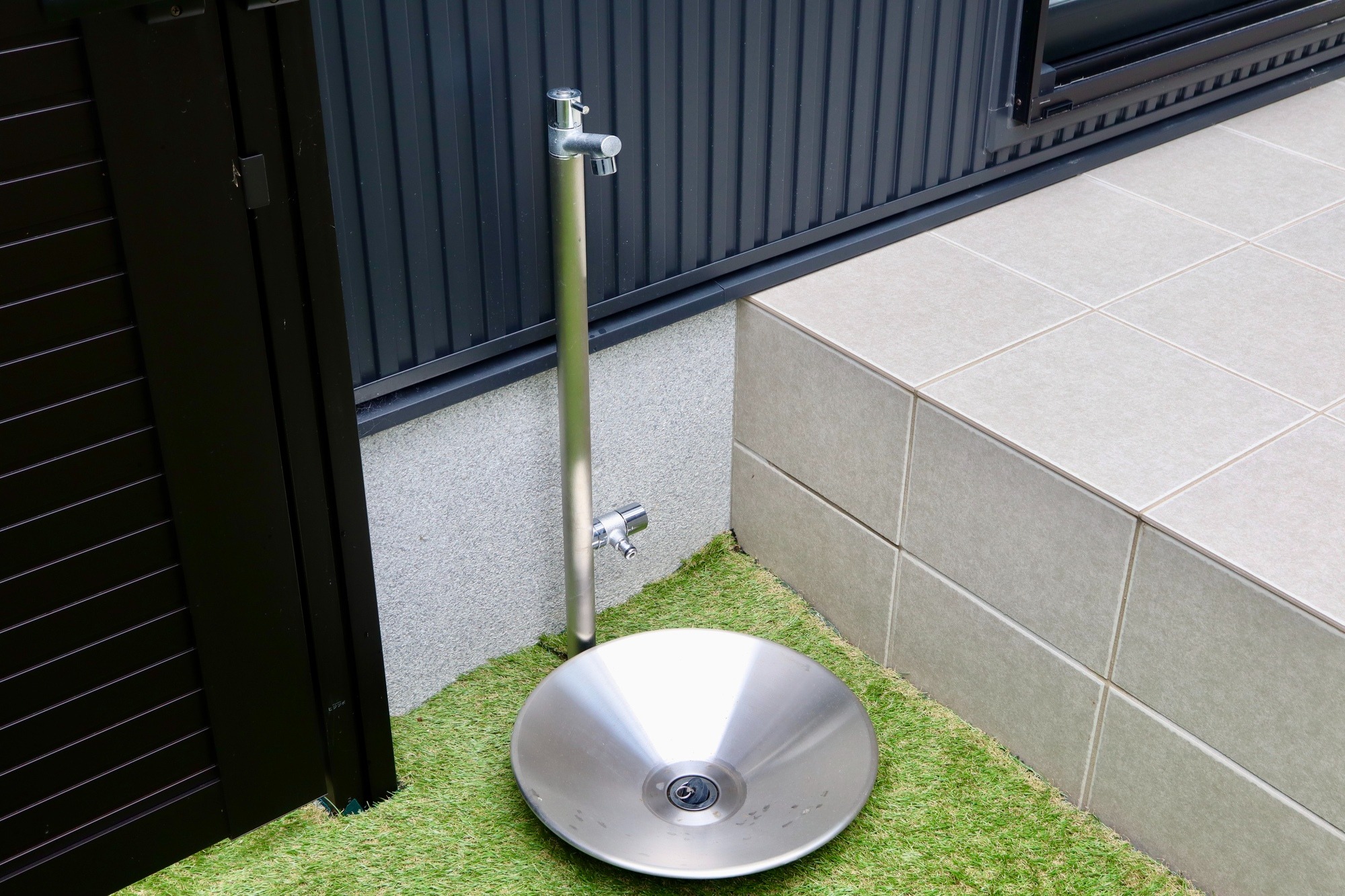 庭先を彩るおしゃれな屋外水栓の選び方とプロが教える設置のポイント【水道職人：公式】